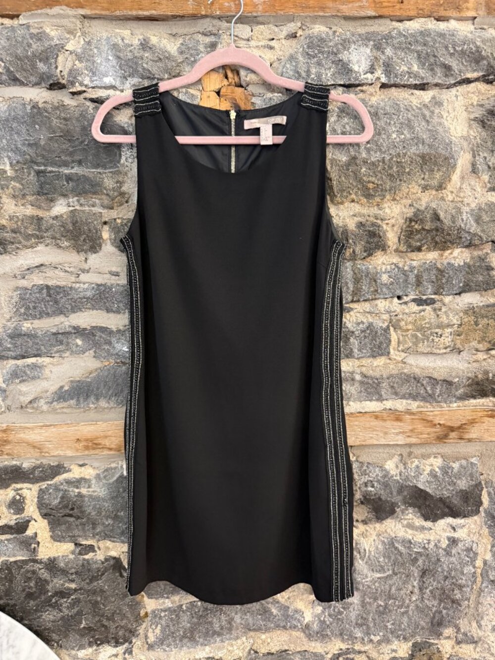 Contemporary Black Sleeveless Sheath Dress